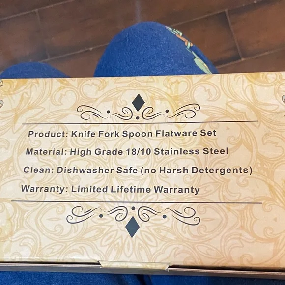 Elegant Rose Gold Flatware Set - 28-Piece - Picture 3 of 13